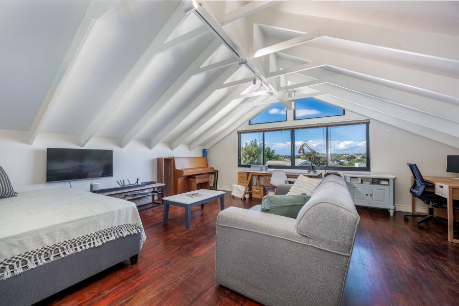 4 Bedroom Property for Sale in Kanonberg Western Cape